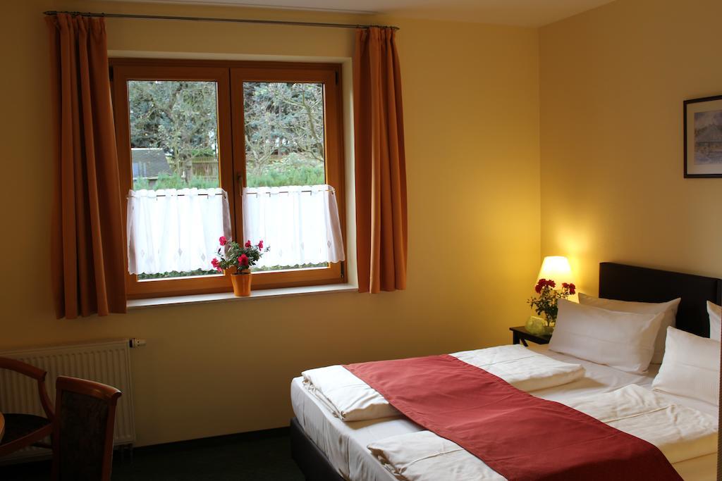 Landhotel Dresden Eksteriør bilde