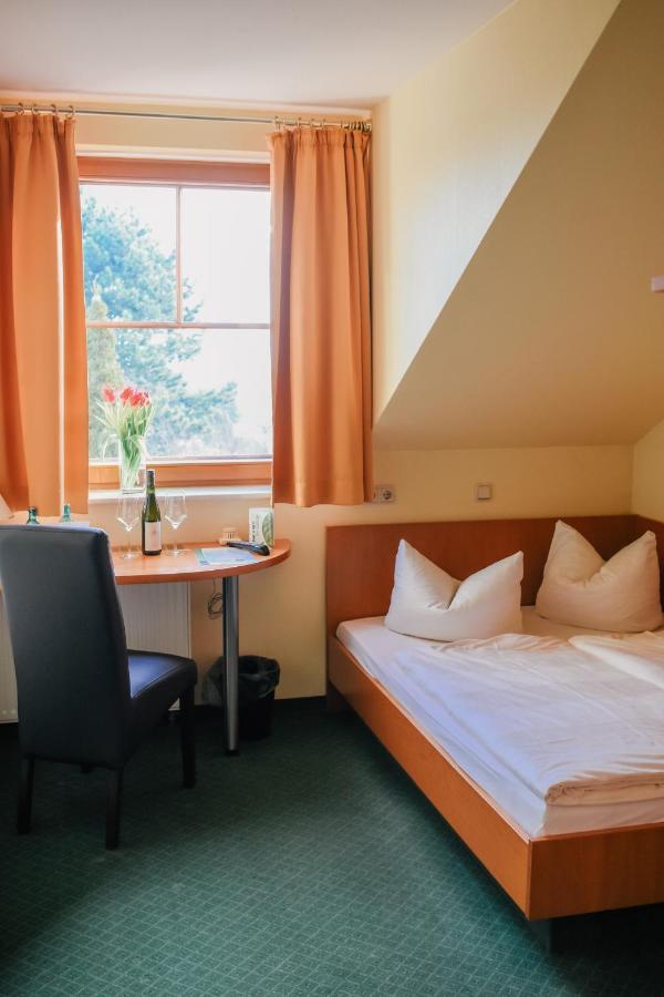 Landhotel Dresden Eksteriør bilde