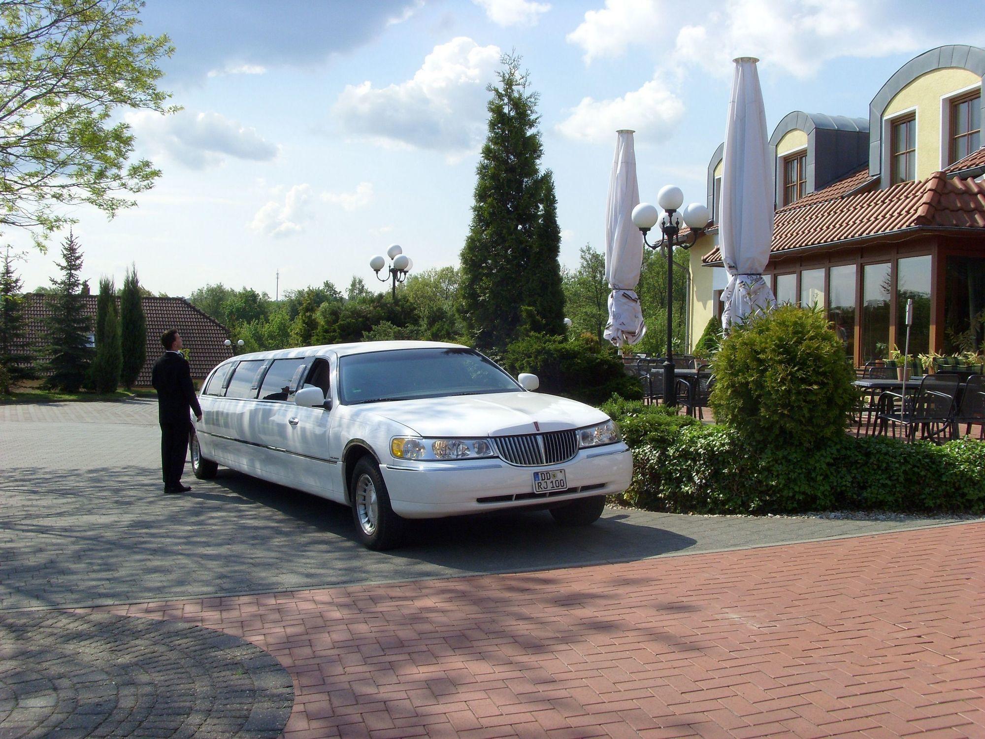 Landhotel Dresden Eksteriør bilde
