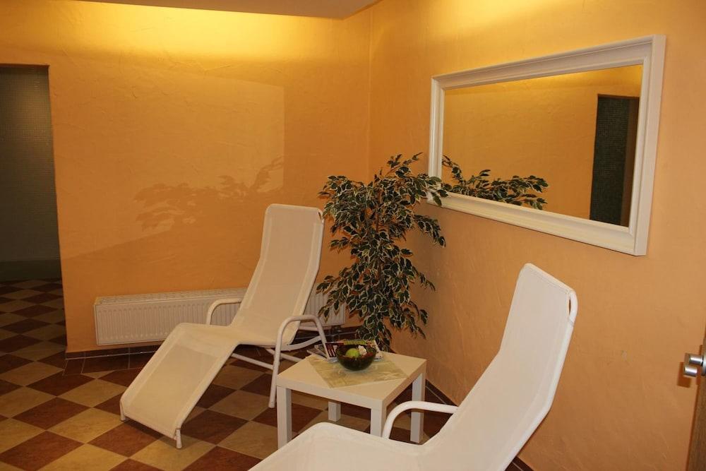 Landhotel Dresden Eksteriør bilde