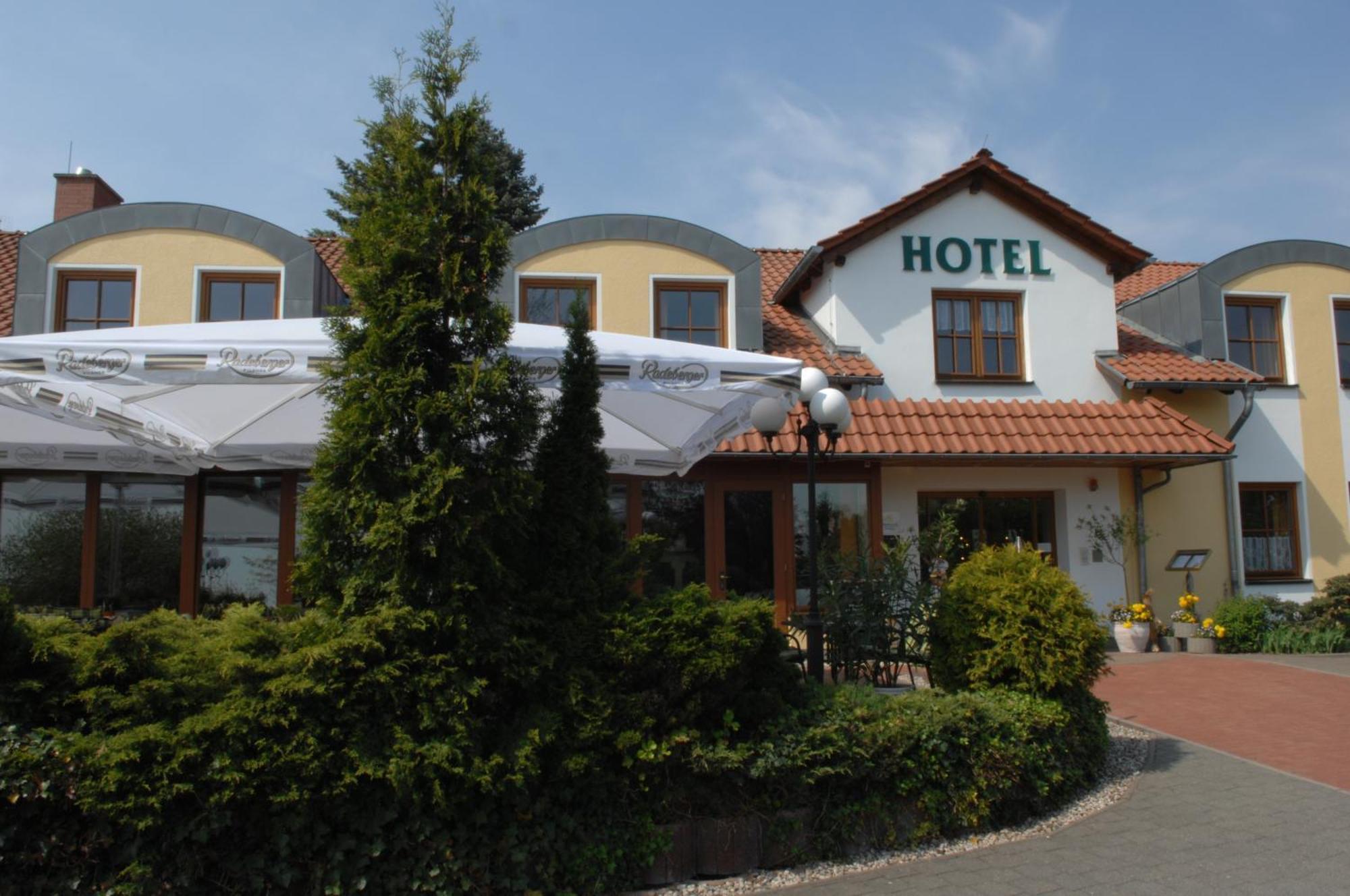 Landhotel Dresden Eksteriør bilde