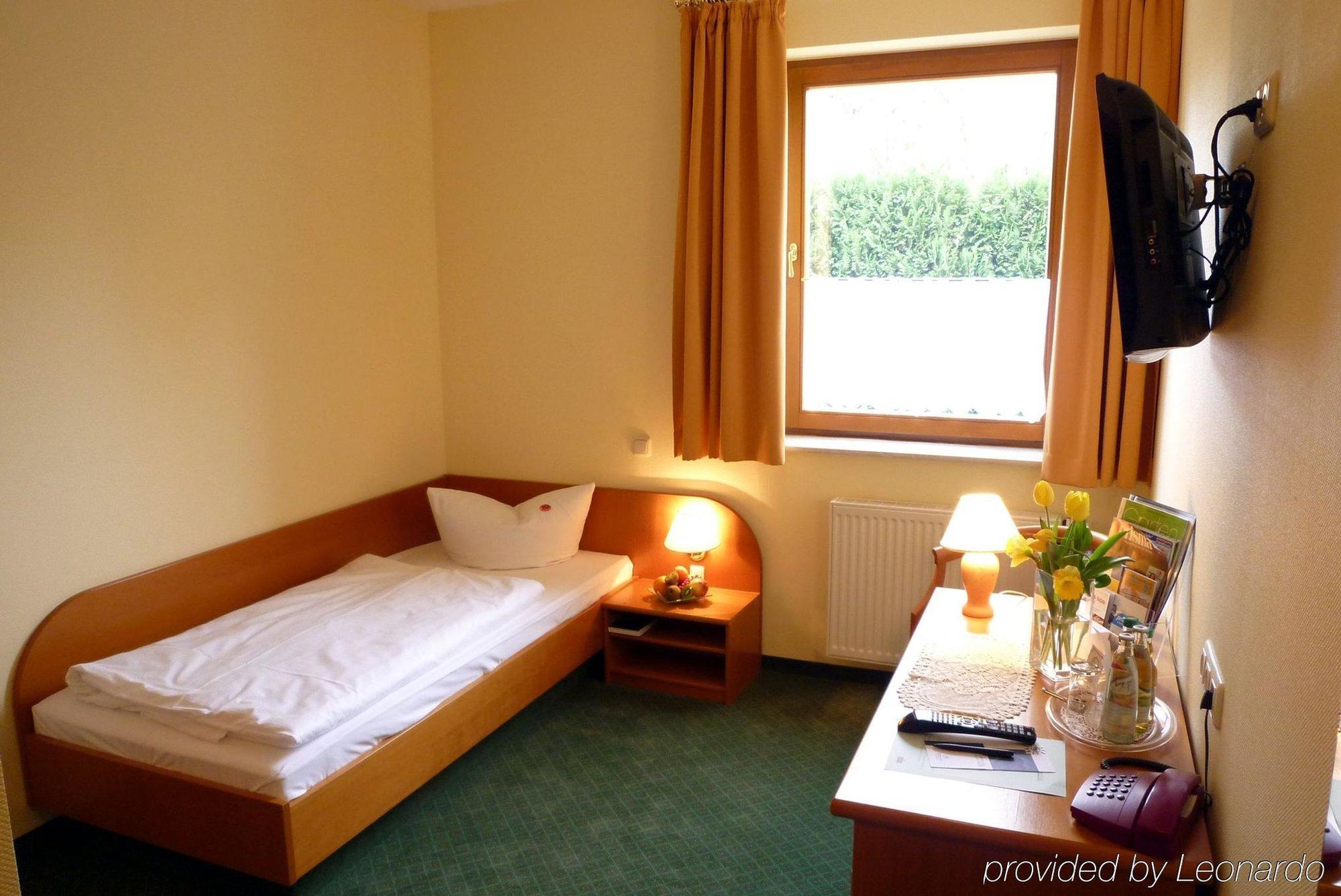 Landhotel Dresden Eksteriør bilde